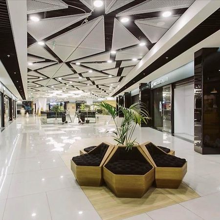 Hotel Platinia Kluž Exteriér fotografie The interior of the mall