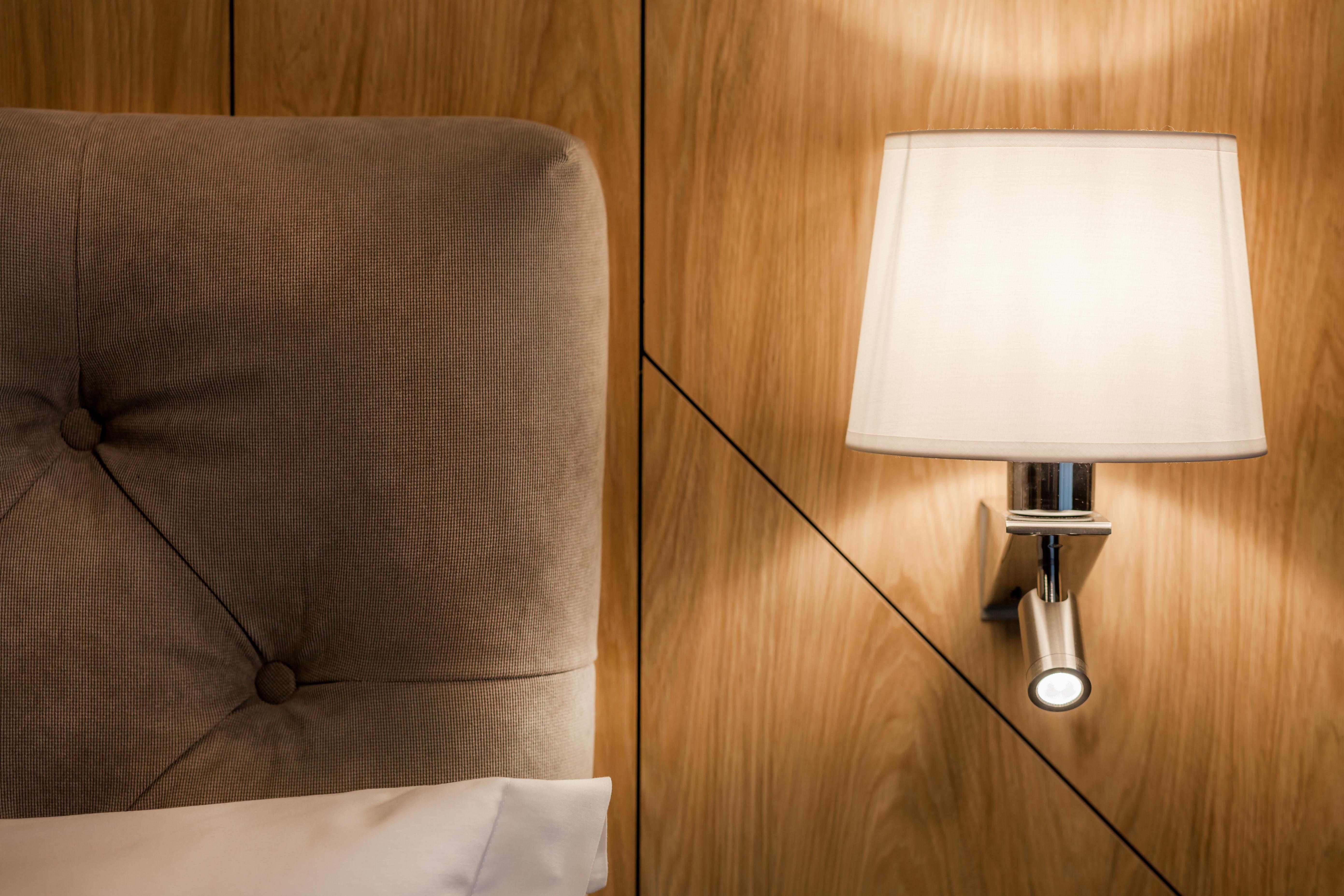 Hotel Platinia Kluž Exteriér fotografie A wall light