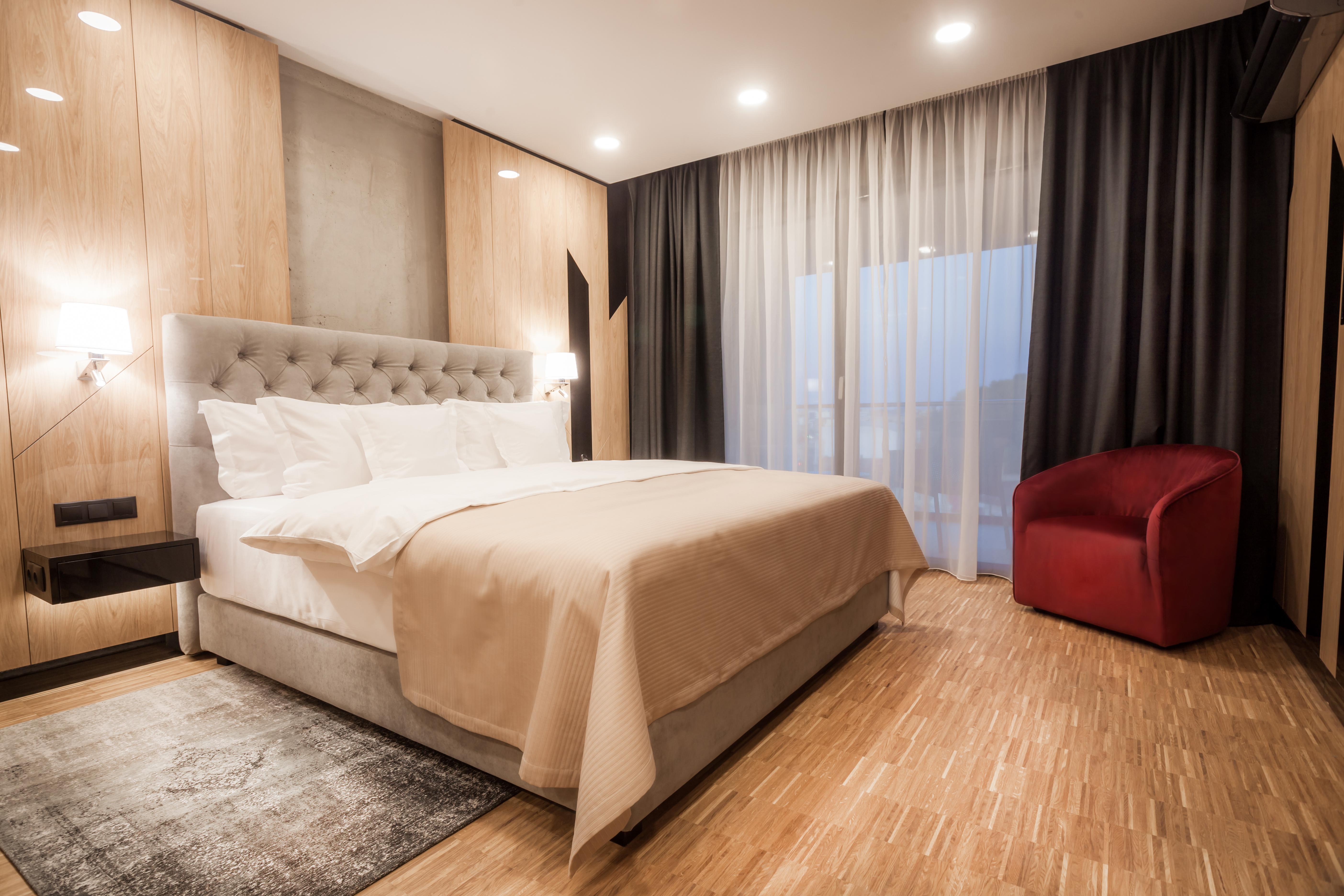 Hotel Platinia Kluž Exteriér fotografie A bedroom
